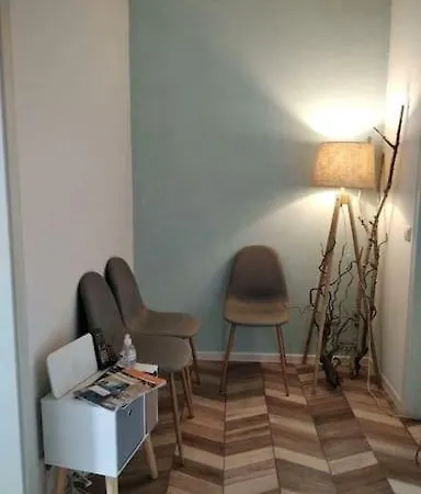 Stuckverzierte, Zentrumsnahe Wohnung Im Sueden Leipzig Exterior photo